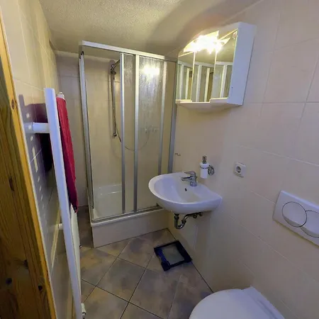 Ferienwohnung, Tiny House, Weisseritztaeler, Wandern & Radfahren بيت للعطل