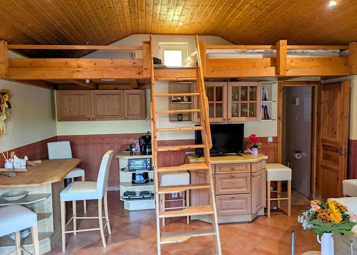 Ferienwohnung, Tiny House, Weisseritztaeler, Wandern & Radfahren بيت للعطل *
